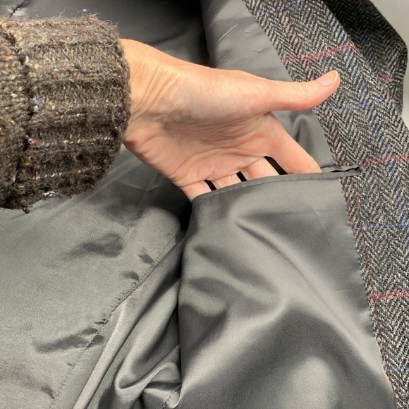 EATON Pure Virgin Wool Blazer Size 44 Regular Chevron Pattern Colour Charcoal - Picture 7 of 14